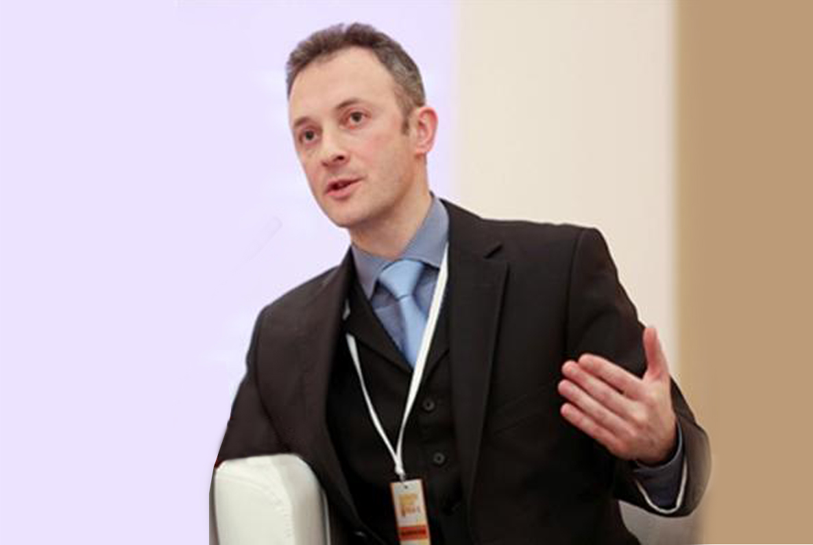 Олег Мирошниченко